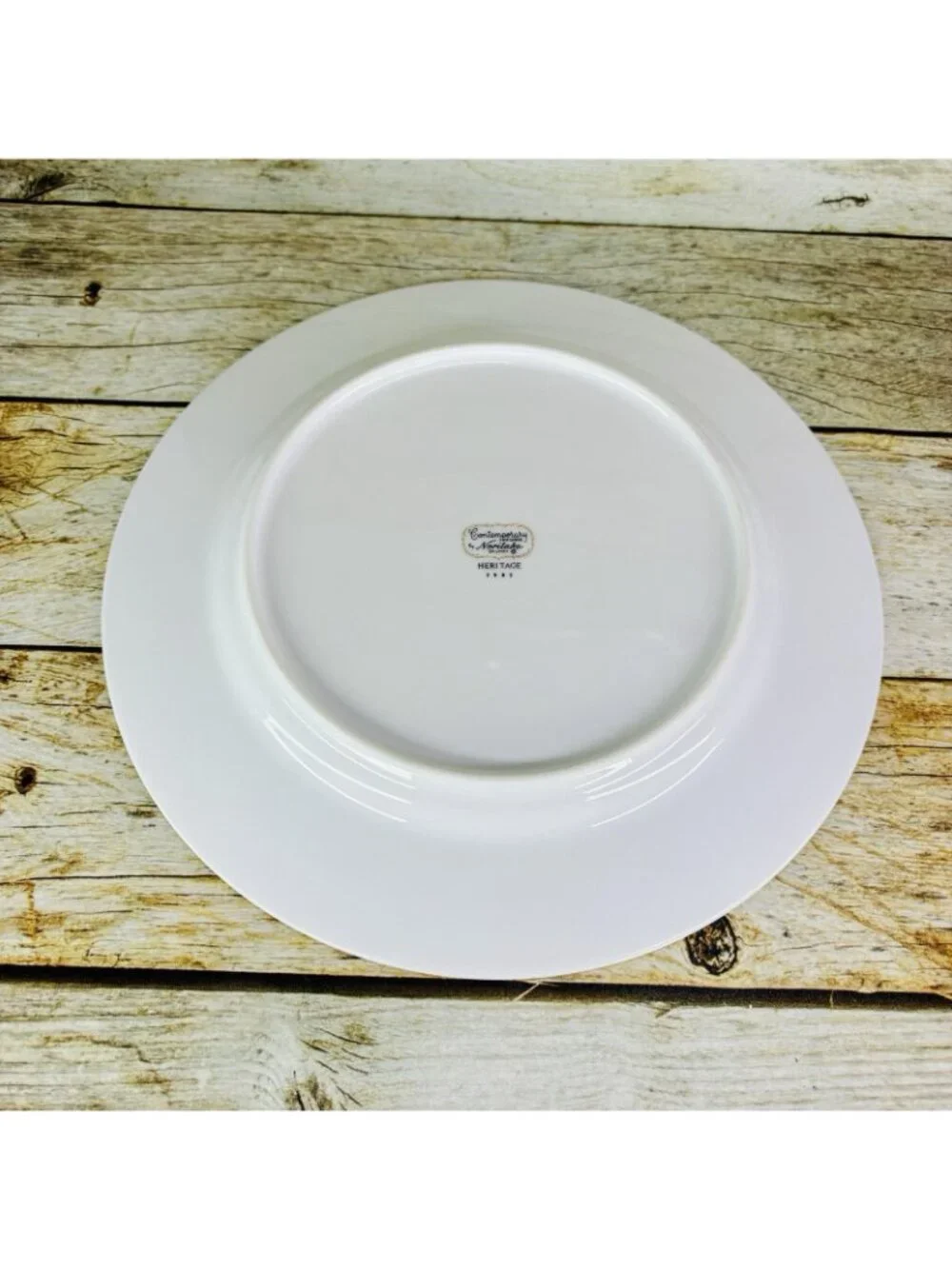 Noritake HERITAGE Contemporary Gold Verge White Porcelain Dinner Plates Set 2